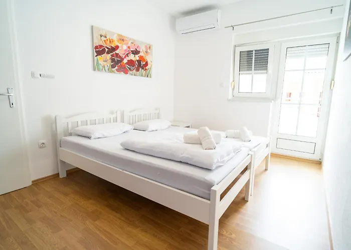 Soleil By Belmont Realty * זאדאר