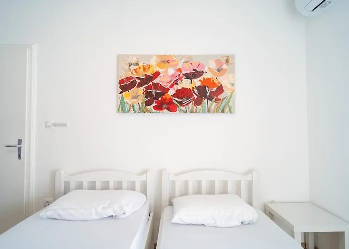 דירה Soleil By Belmont Realty