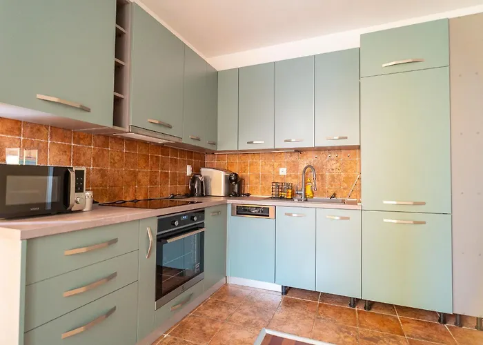 דירה Soleil By Belmont Realty